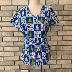 3for$20 Christmas pinguin scrub top small